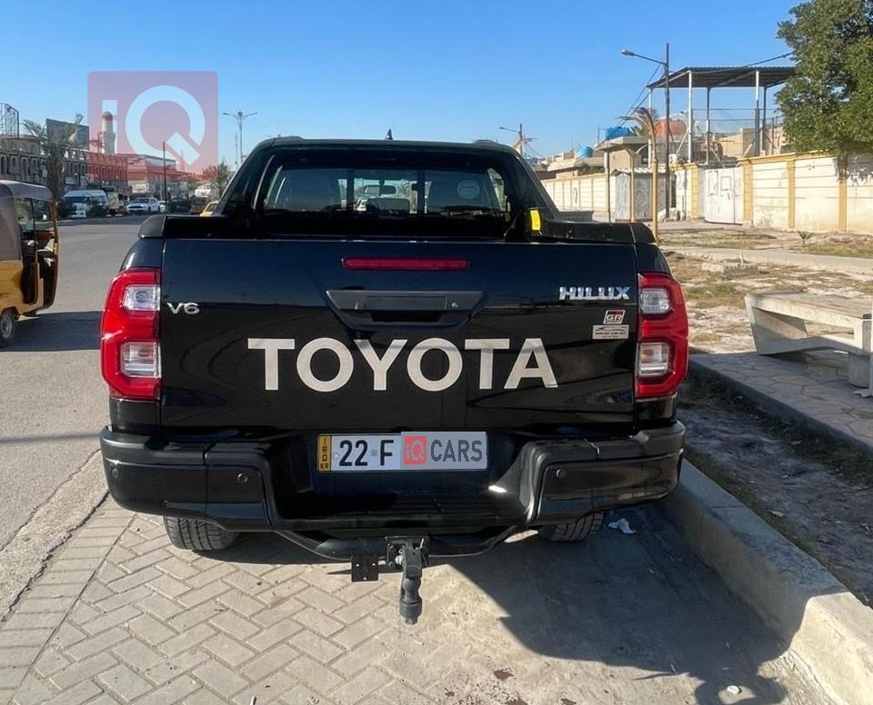 تويوتا هايلوكس